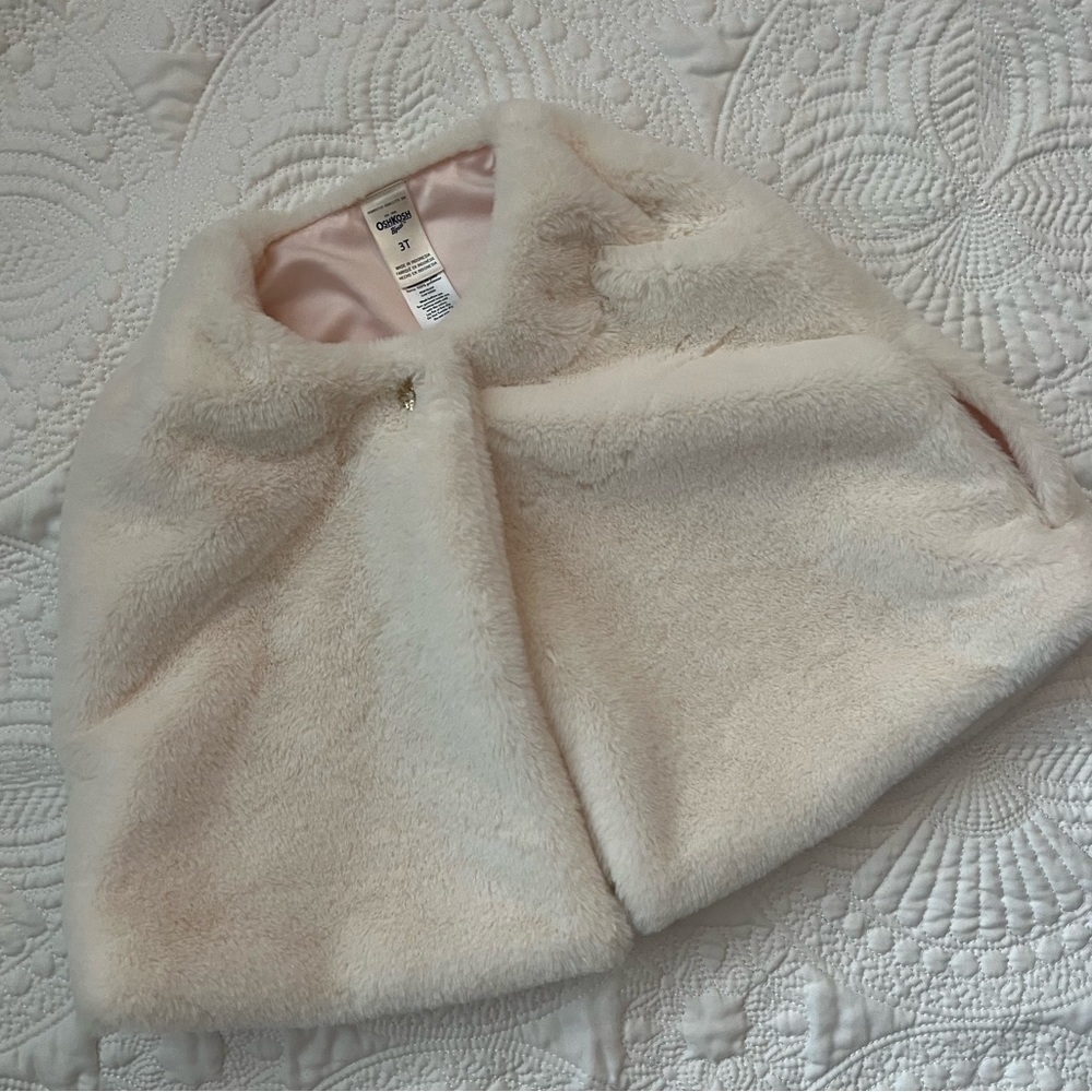 OshKosh 3T white faux fur jacket cape